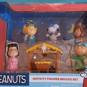Peanuts Snoopy Nativity characters 7 piece set New Sealed box